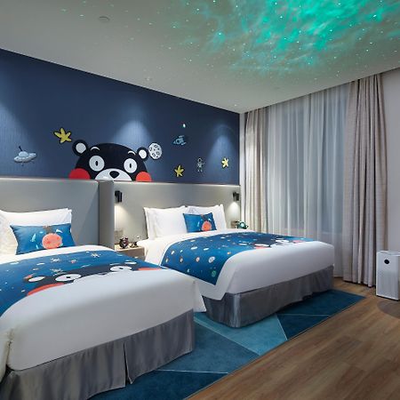 Holiday Inn Express Shanghai Kangqiao By Ihg Экстерьер фото
