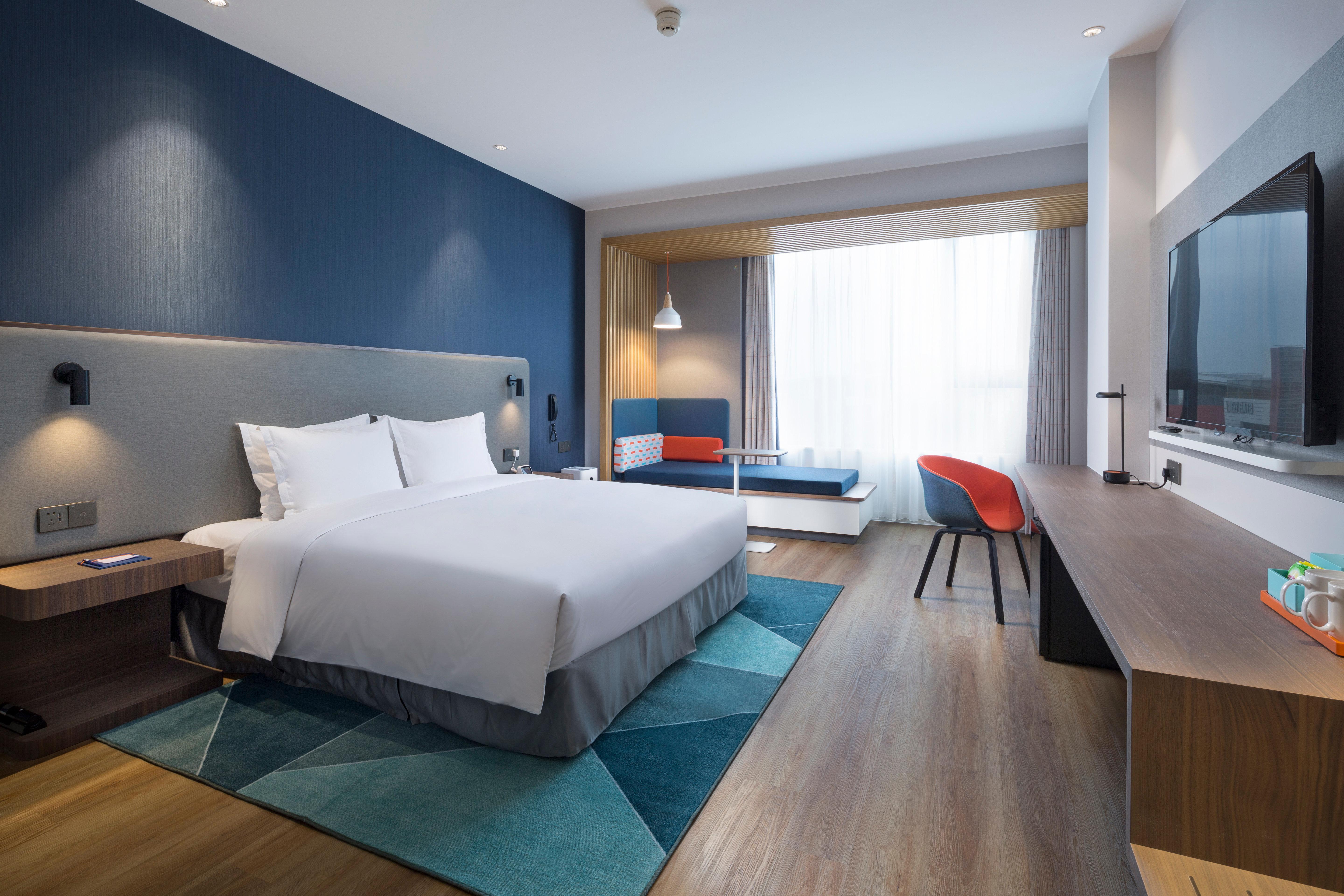 Holiday Inn Express Shanghai Kangqiao By Ihg Экстерьер фото