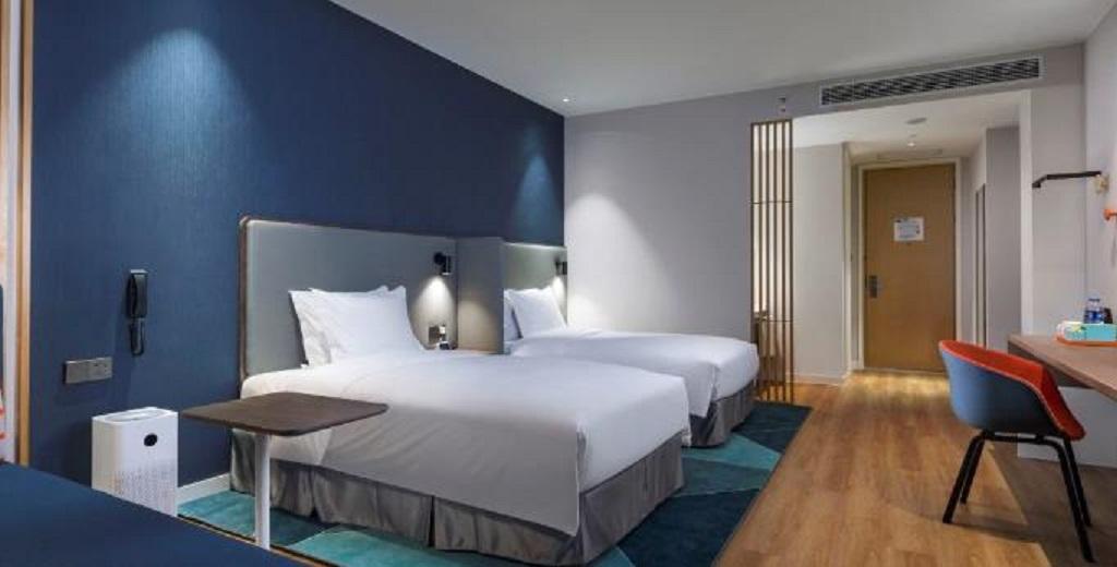 Holiday Inn Express Shanghai Kangqiao By Ihg Экстерьер фото