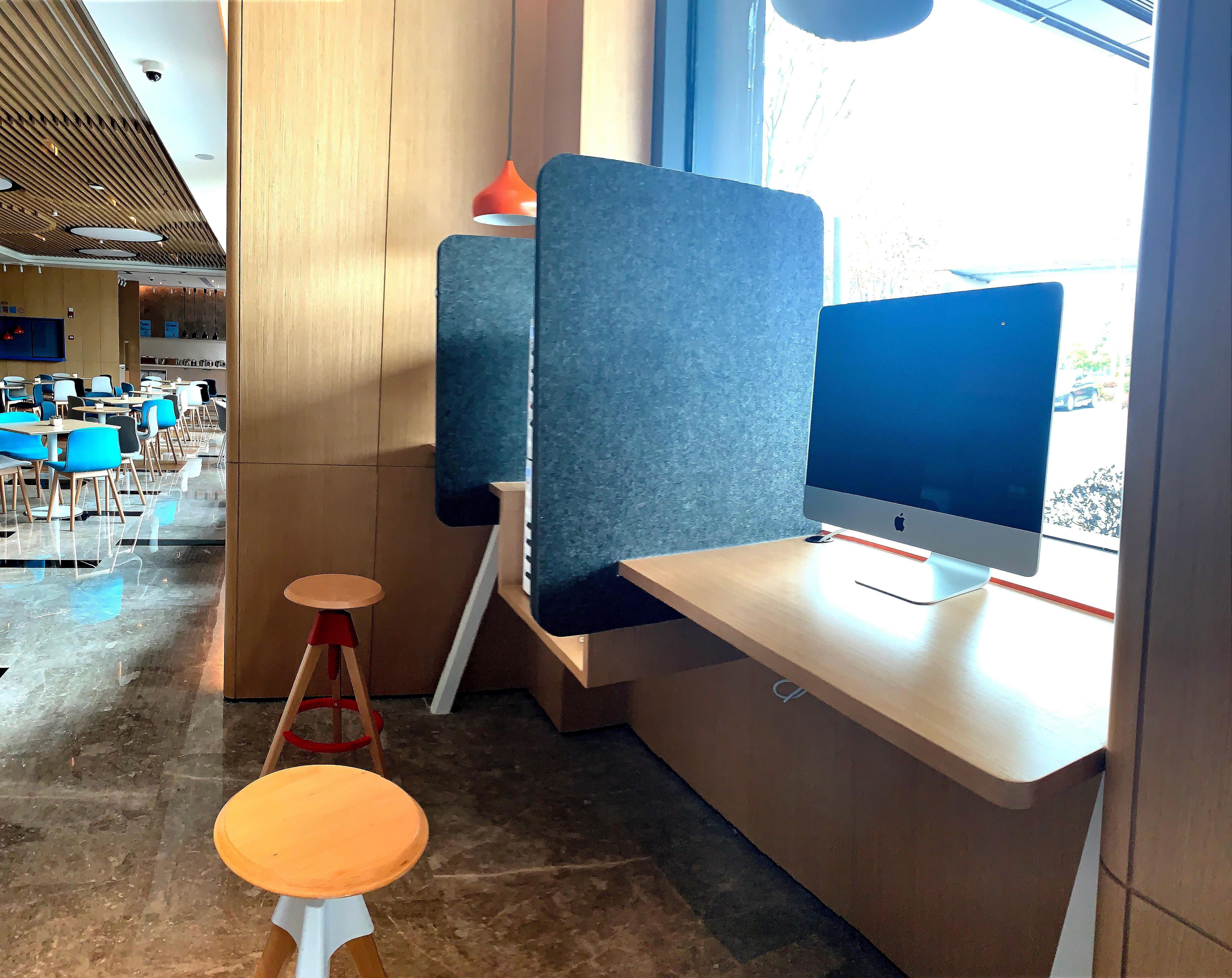 Holiday Inn Express Shanghai Kangqiao By Ihg Экстерьер фото