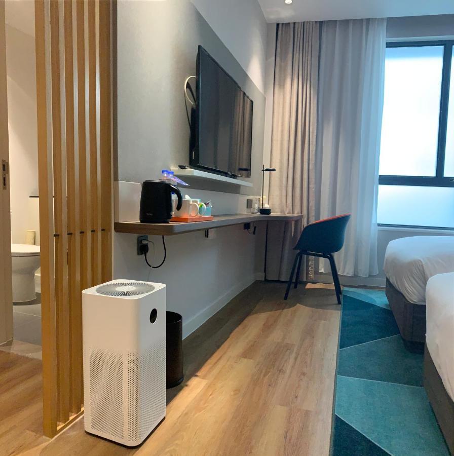 Holiday Inn Express Shanghai Kangqiao By Ihg Экстерьер фото